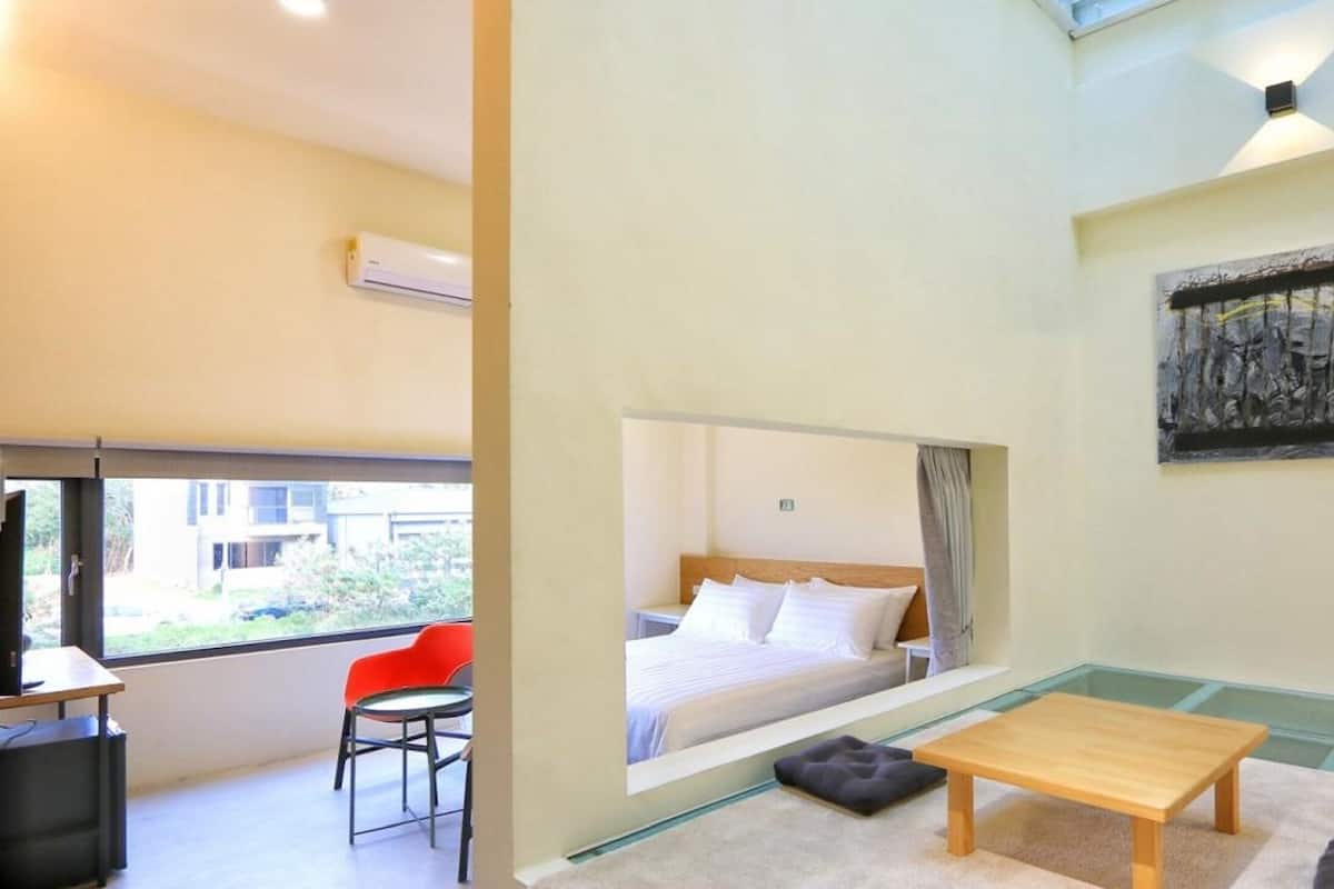 Doppia Superior, 1 camera da letto, non fumatori, vista città | Con arredamento individuale, una scrivania, postazione laptop