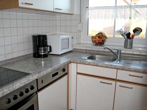 Køleskab, mikrobølgeovn, ovn, opvaskemaskine