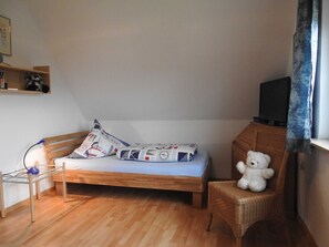 2 bedrooms, iron/ironing board, travel cot, WiFi - House Strandkrabbe, Germany (Wangerland)