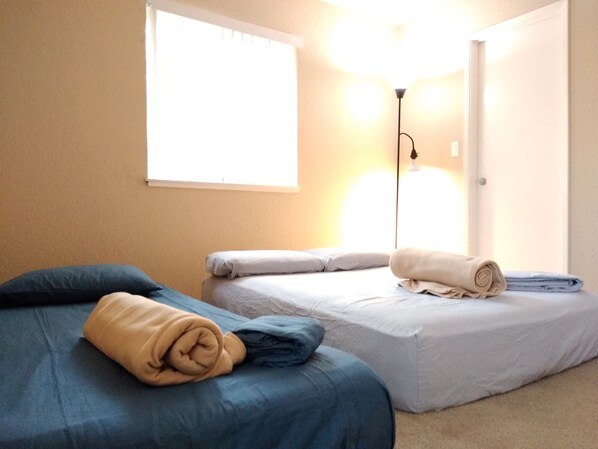 1 bedroom, WiFi, bed sheets