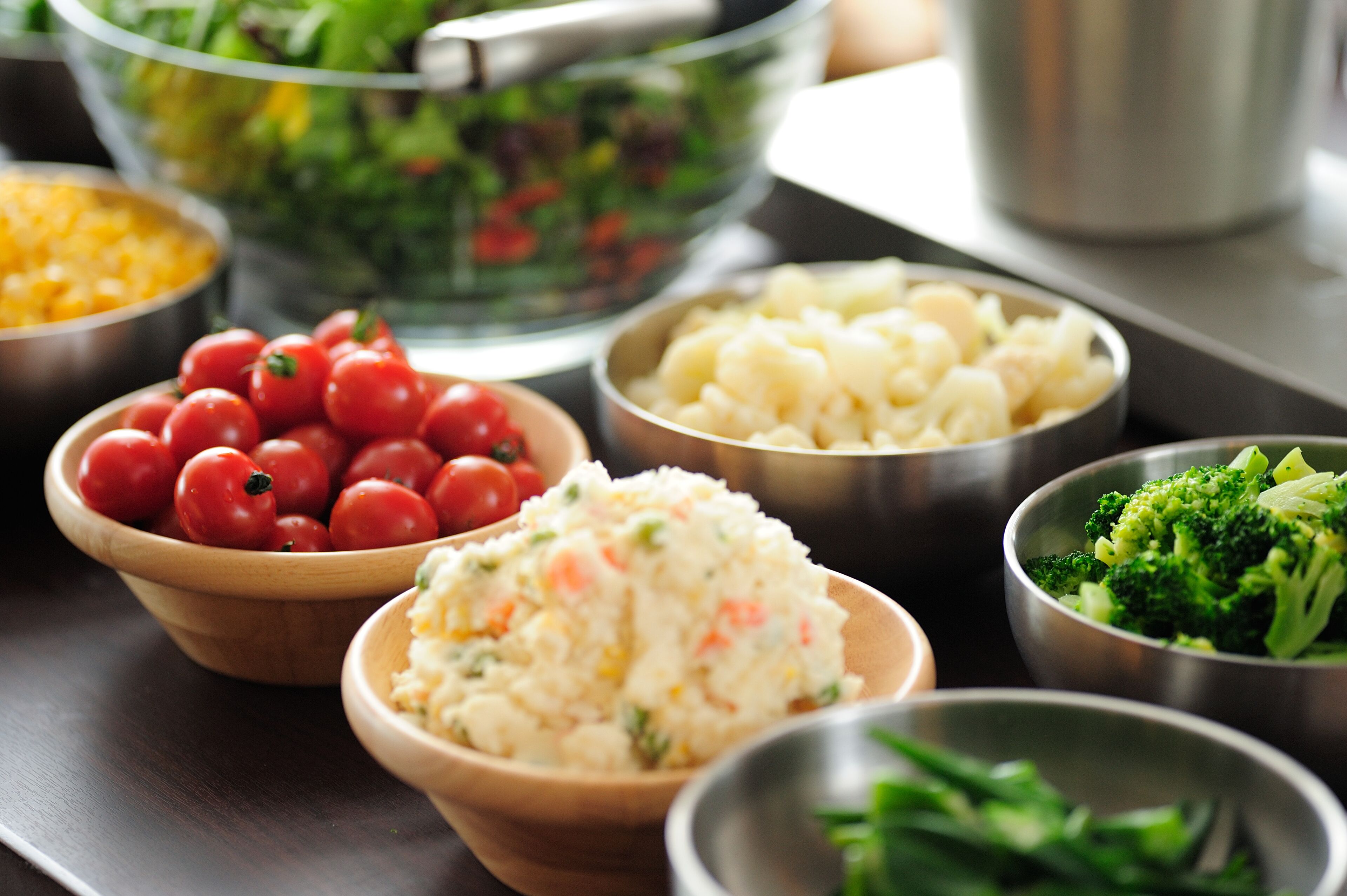 daily buffet breakfast (jpy 2750 per person)