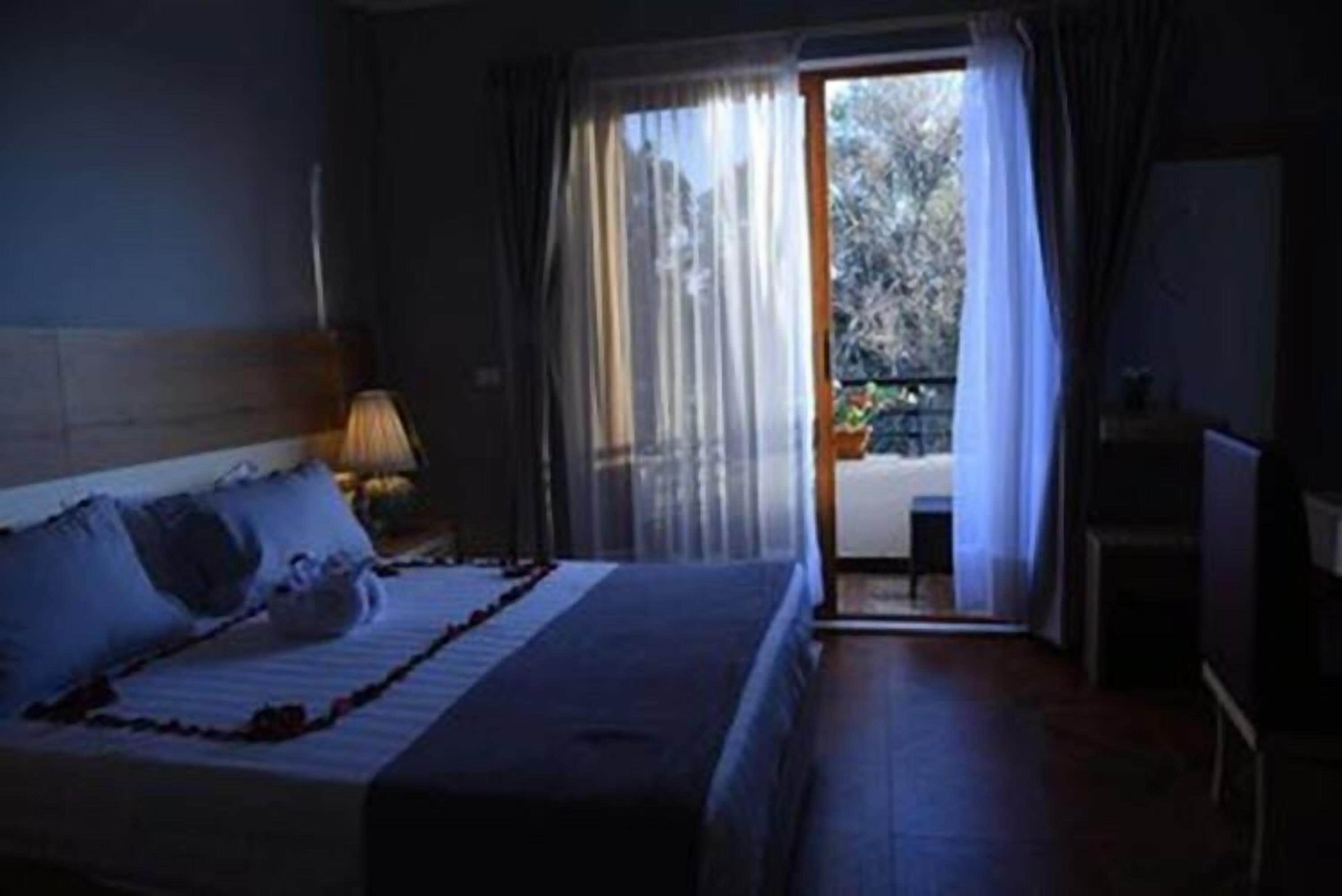 Työpöytä, silitysrauta/-lauta, ilmaiset lisävuoteet, ilmainen Wi-Fi