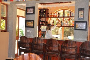 Bar (on property) - Inn of the Four Sisters (Gondar)