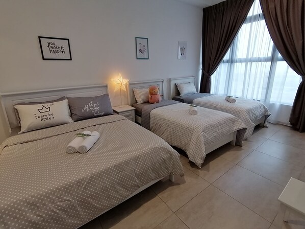 2 slaapkamers, een strijkplank/strijkijzer, wifi, beddengoed