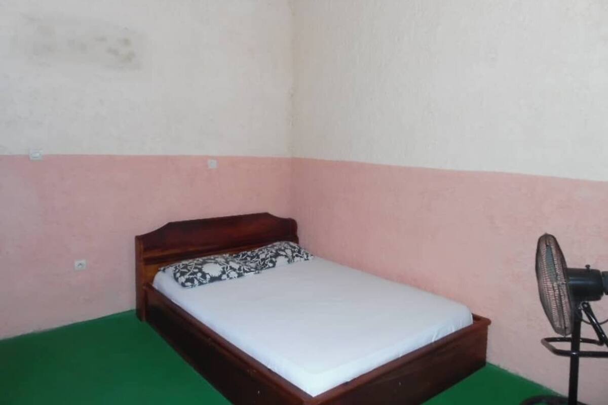 Desk, blackout curtains, free WiFi, bed sheets