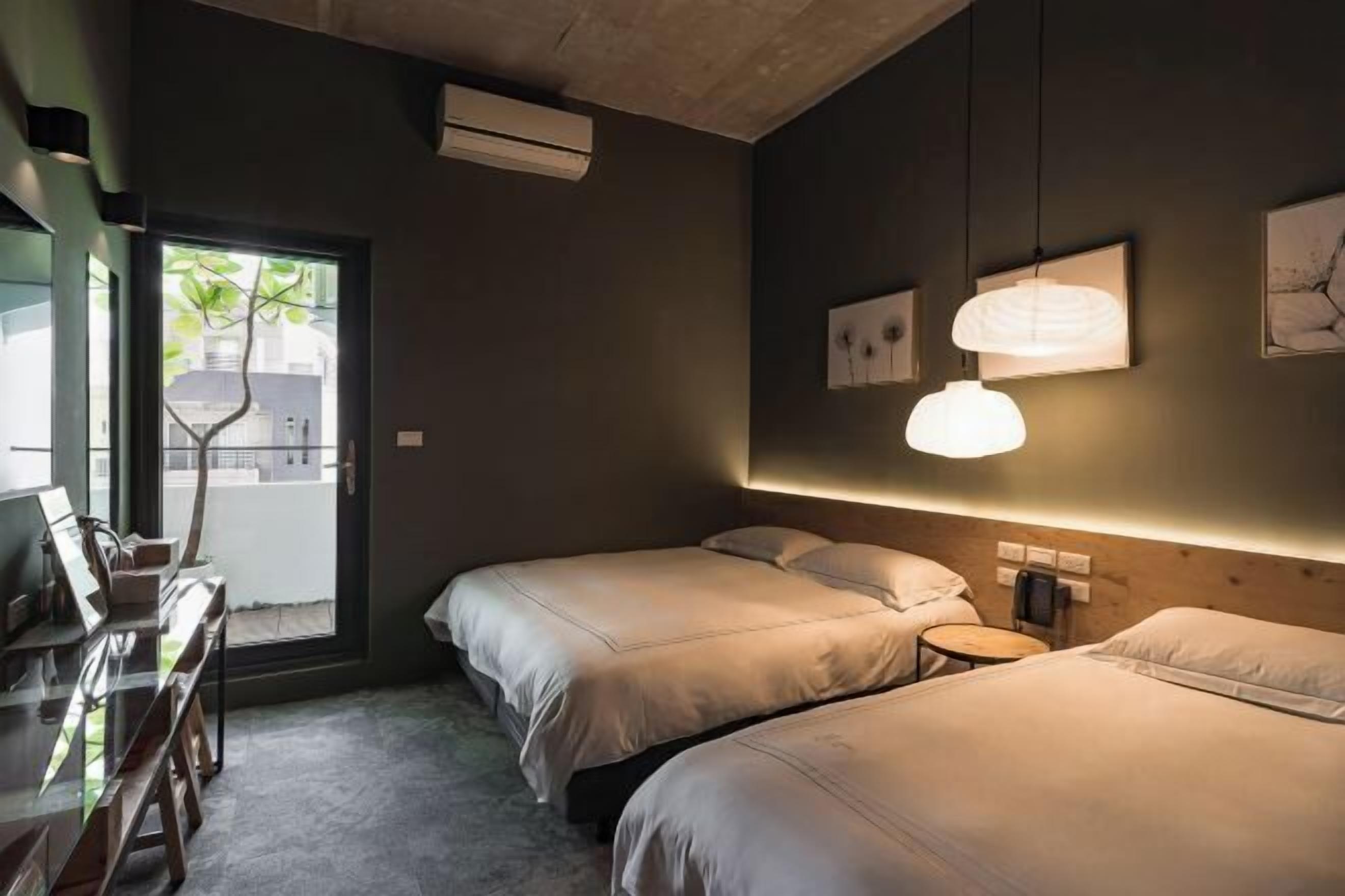 Decoración personalizada, muebles diferentes y escritorio 