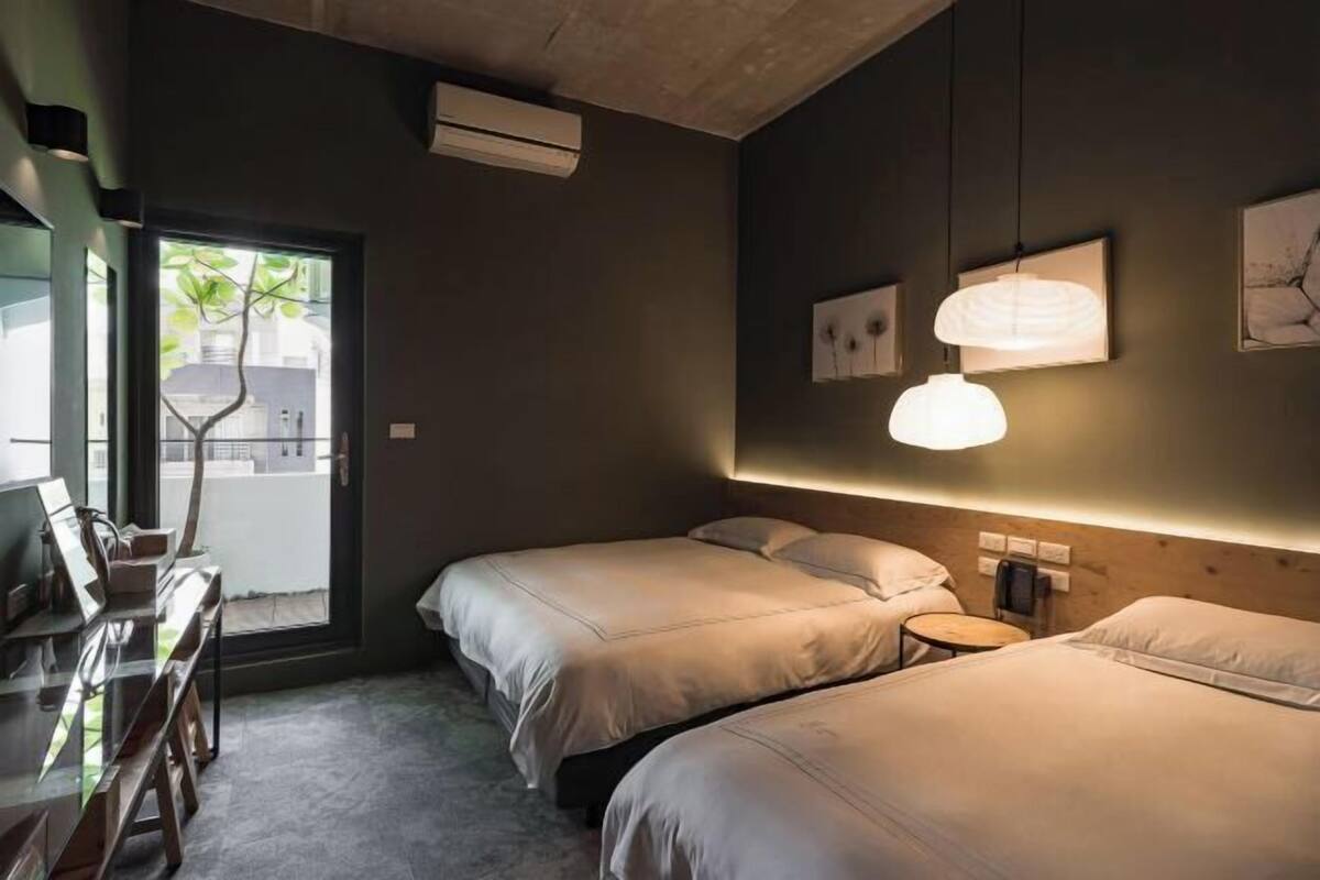 Decoración personalizada, muebles diferentes y escritorio