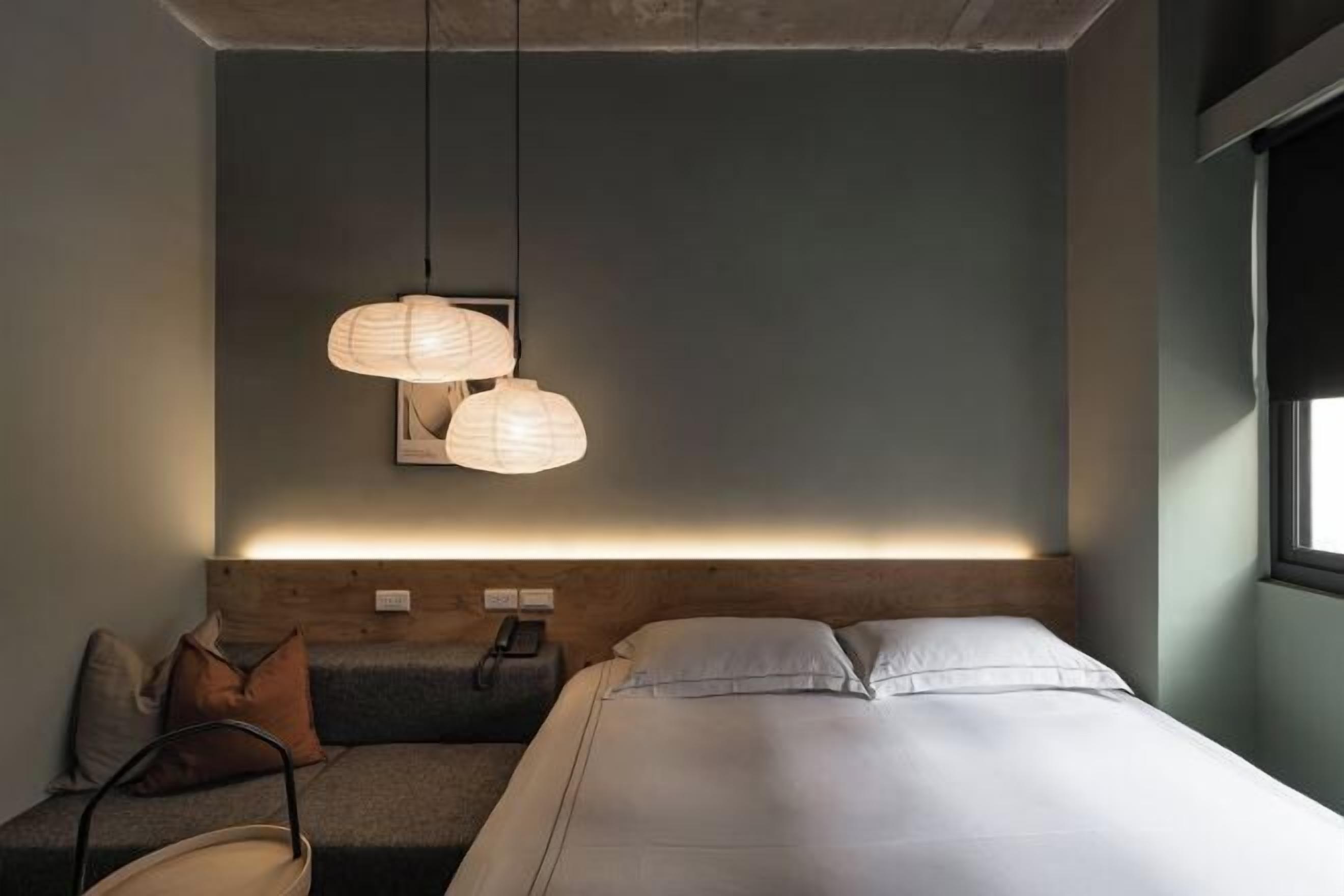 Decoración personalizada, muebles diferentes y escritorio 