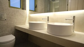Villa, 5 chambres, piscine privée | Salle de bain