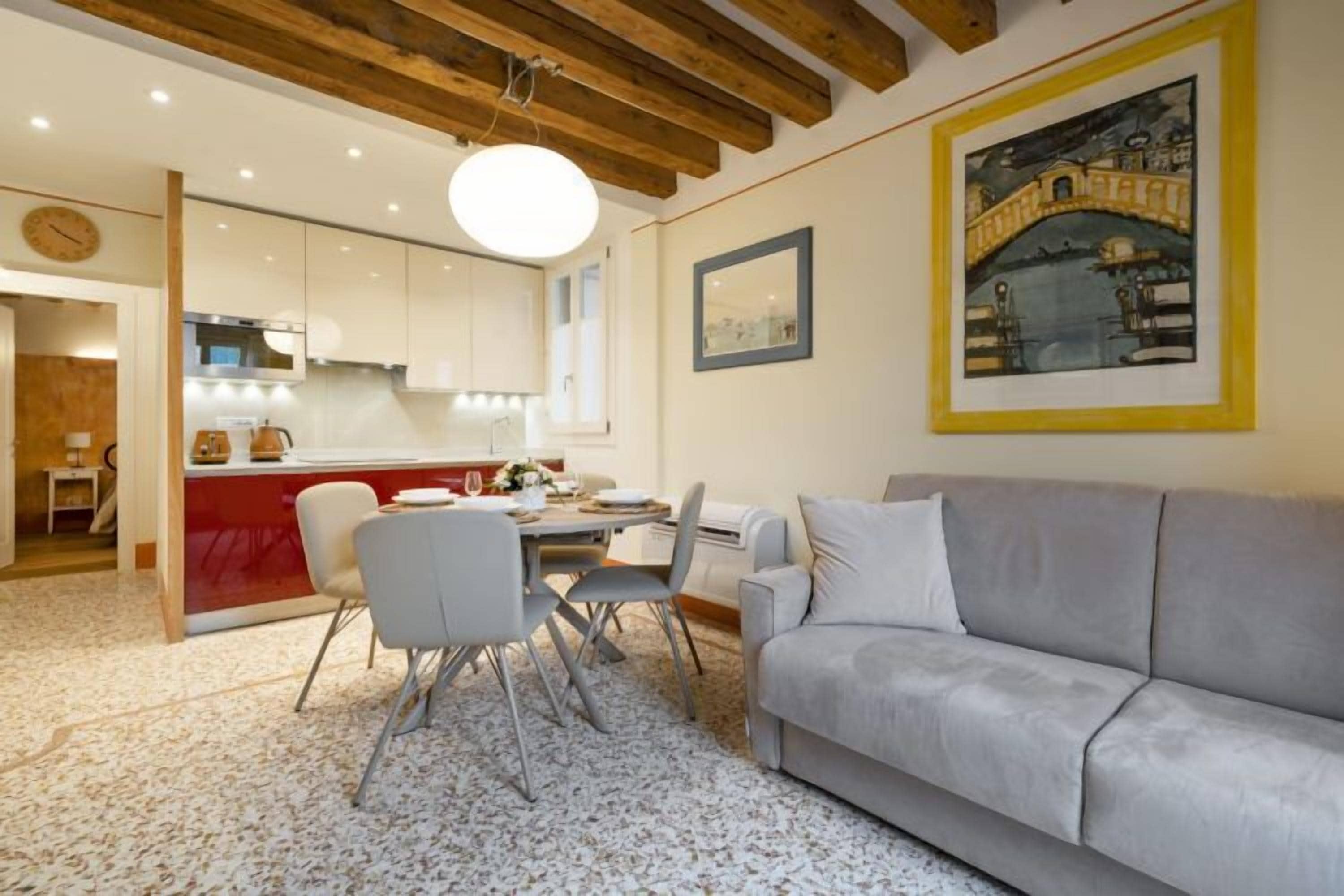 Apartment, 2 Bedrooms | Living area | TV