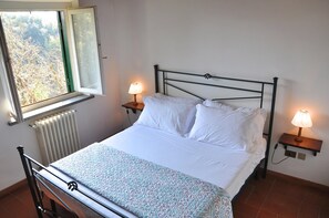 2 habitaciones, cuna de viaje, wifi gratis y ropa de cama 