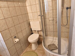 Shower, hair dryer, towels, toilet paper - House Storm - Apartment 3 (Insel Hiddensee)