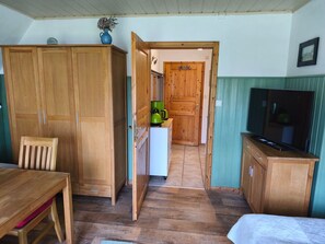 1 bedroom, bed sheets - House Storm - Apartment 3 (Insel Hiddensee)