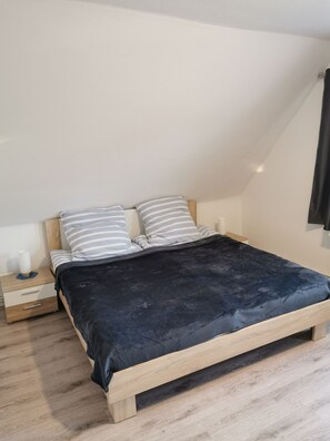 3 chambres, lit parapluie, Wi-Fi gratuit, draps fournis