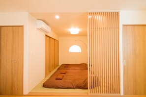 Interior detail - Calm Village 201 (Osaka)