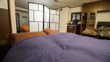 House, 5 Bedrooms | 5 bedrooms, free WiFi, bed sheets