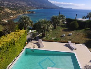 Alberca al aire libre 