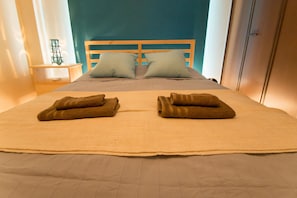 Casa, 4 quartos | 4 quartos, ferros/tábuas de passar roupa, Wi-Fi de cortesia
