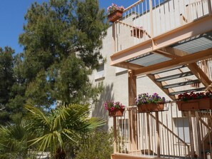 บริเวณภายนอก