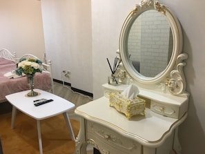 Décoration personnalisée, ameublement personnalisé, bureau