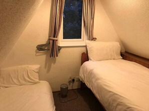 Chalet | 3 bedrooms, iron/ironing board, free WiFi, bed sheets