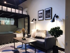 Lägenhet Gallery - 1 sovrum (806) | 1 sovrum, individuell inredning, unika möbler och skrivbord