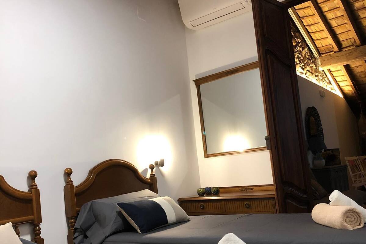 Talo | 4 makuuhuonetta, egyptinpuuvillaiset lakanat, ylelliset vuodevaatteet