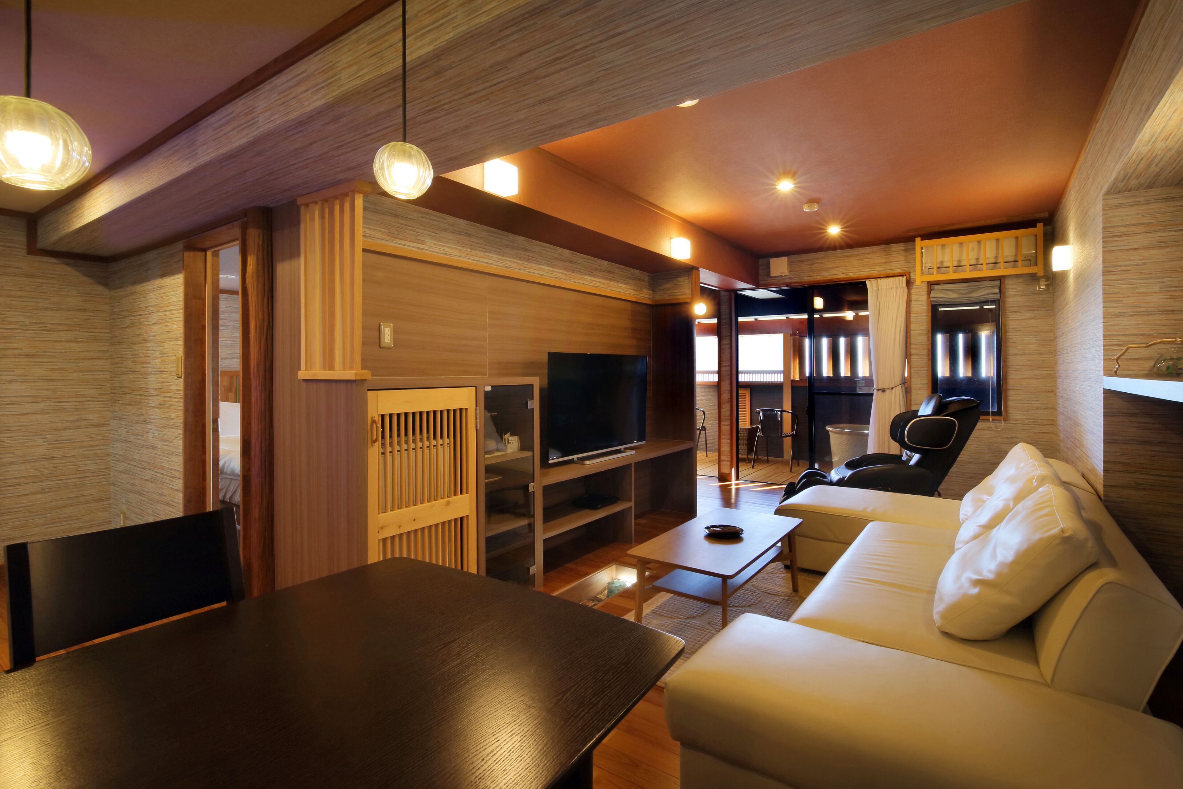 you: royal suite room | 1 bedroom, free wifi