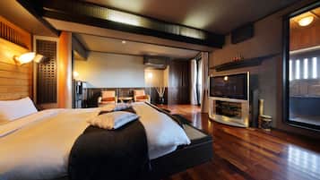 Run of House with open-air bath | Free WiFi