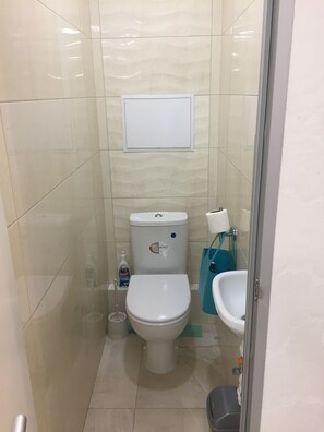 Bathroom - Эти апартаменты идеально подходят для семейной пары с детьми (Shevchenkivs'kyi district)