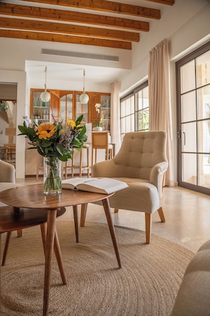 Lounge - Ynaira Hotel & Spa (Ariany)