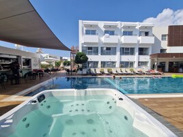 Açık spa küveti