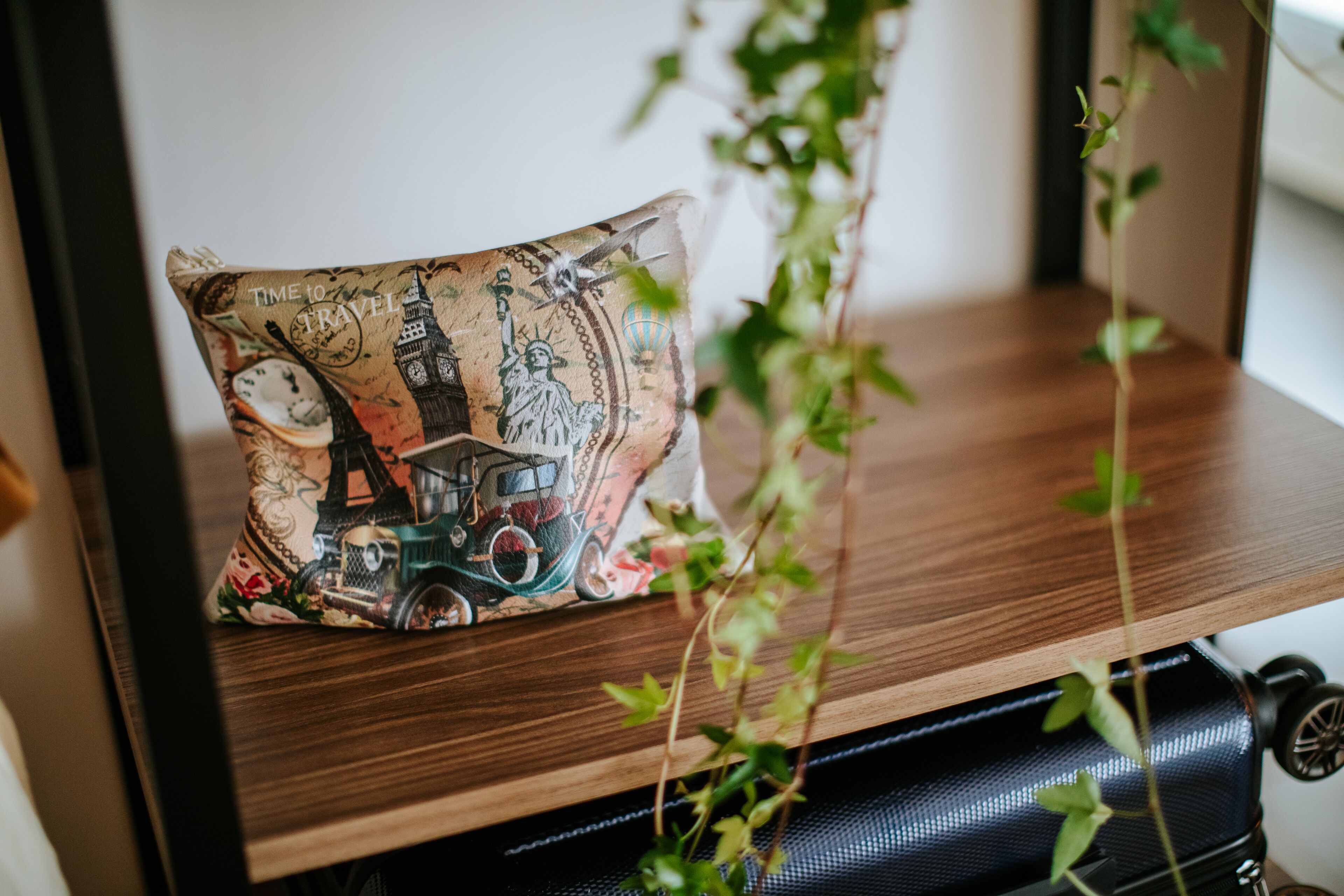 deluxe suite | 1 bedroom, premium bedding, in-room safe, soundproofing