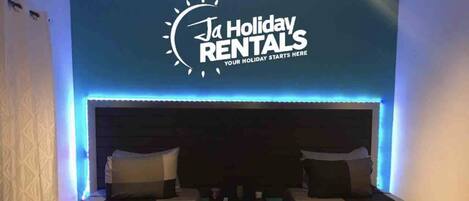 House | 2 bedrooms, iron/ironing board, free WiFi, bed sheets