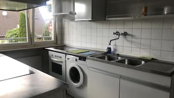 Quadruple Room, Shared Bathroom | Shared kitchen