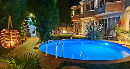 Aloha Apartments with pool