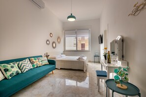 In-room safe, laptop workspace, blackout curtains, free WiFi - Oniro (Avola)