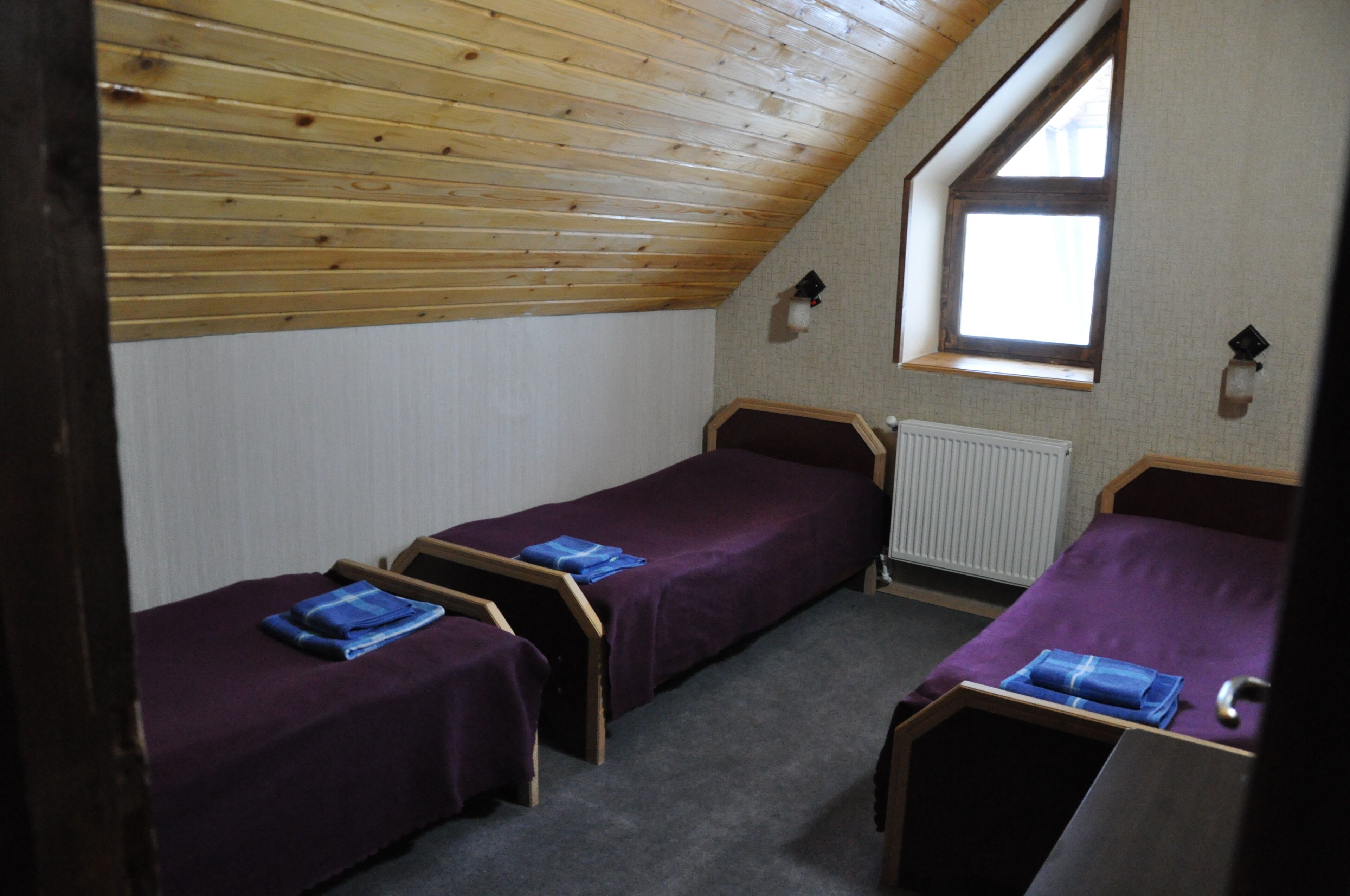 Phòng 3 Tiêu chuẩn | Két bảo mật tại phòng, trang trí khác biệt 