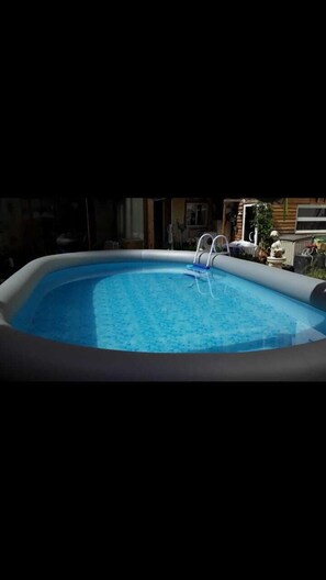 Outdoor pool - Rio Turia B&B (Valencia)