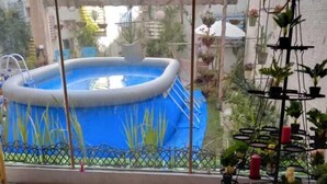 Outdoor pool - Rio Turia B&B (Valencia)
