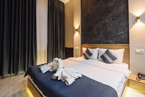 Familienzimmer, 2 Schlafzimmer | Hochwertige Bettwaren, Pillowtop-Betten, Schreibtisch