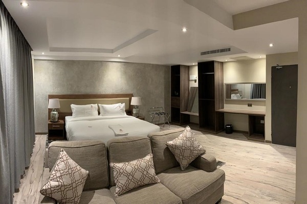 Deluxe Room, 1 Queen Bed, Air conditioning, City View | In-room safe, individually furnished, desk, laptop workspace