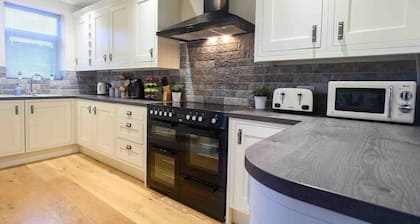 Beechwood House by Tŷ SA - ICC & Celtic Manor