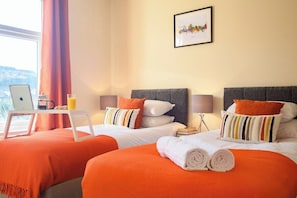 3 chambres, fer et planche Ă repasser, accĂšs Internet, draps fournis