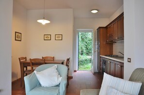 Fireplace - Montecasciano - Rosa (CAPRANICA)