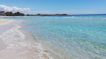 Private beach nearby, white sand