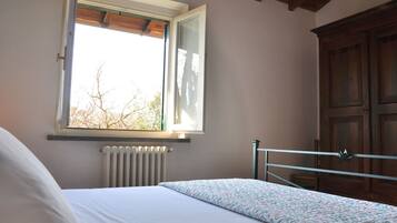 2 chambres, lit parapluie, Wi-Fi gratuit, draps fournis