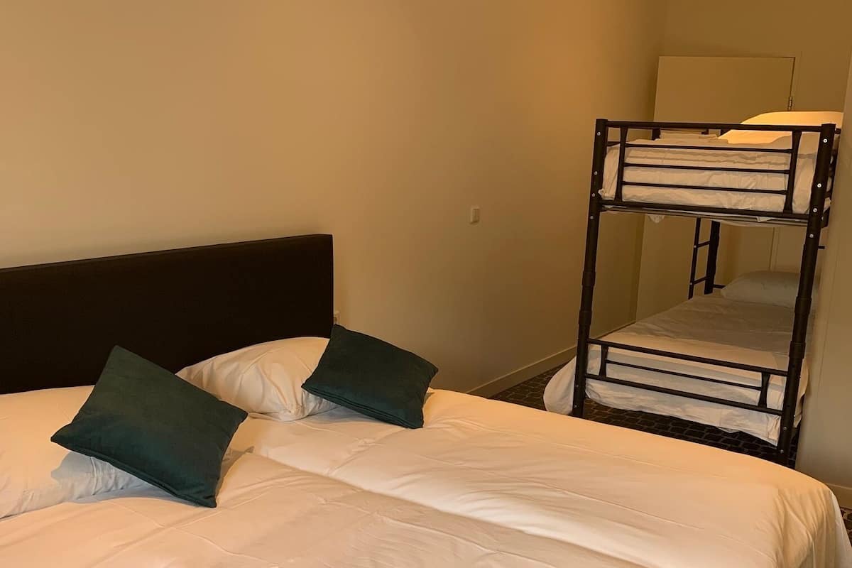 Standard Quadruple Room | Free WiFi, bed sheets