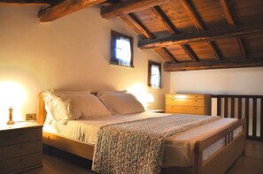 2 Schlafzimmer, Reisekinderbett, WLAN, Bettwäsche