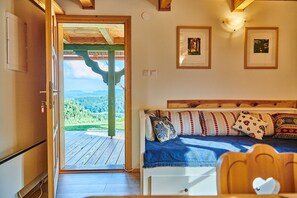 Interior - Srčna, a beautiful peaceful log cabin on Tri vile estate with amazing view (Podčetrtek)